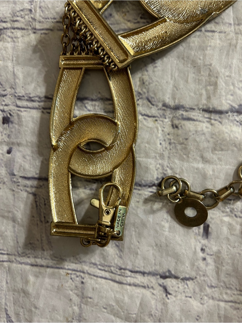 CHICO’S (2) UNIQUE STYLES GOLD CHAIN EMBELLISHED AND BROWN LEATHER BELTS - Picture 5 of 16